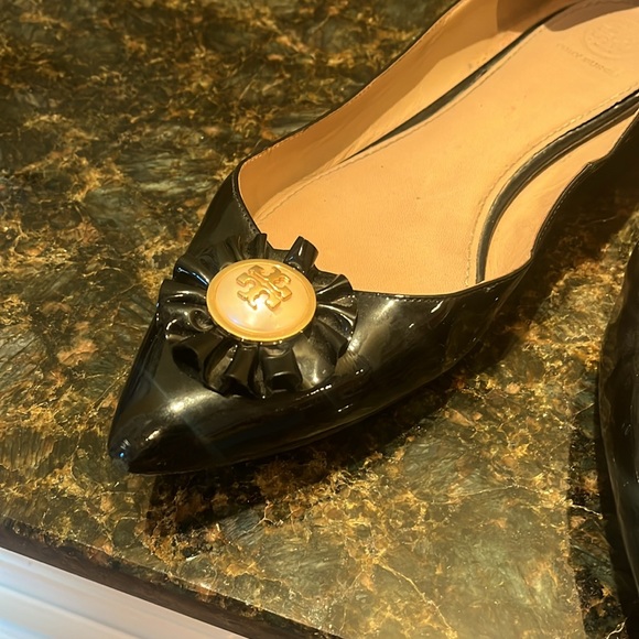 Tory Burch Pointed Toe Patent Leather Flats black - Picture 4 of 7